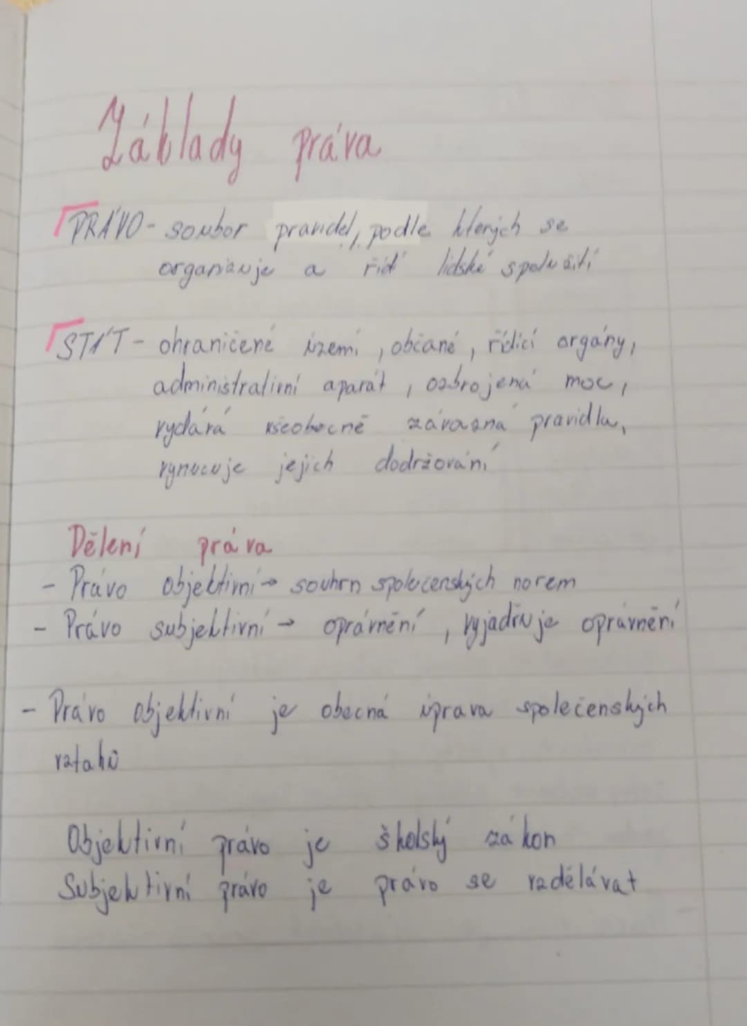 # Základy práva

PRAVO - soubor pravidel, podle kterých se
organizujuje a řídí lidské spolužití

STAT - ohraničené území, občané, řídící org